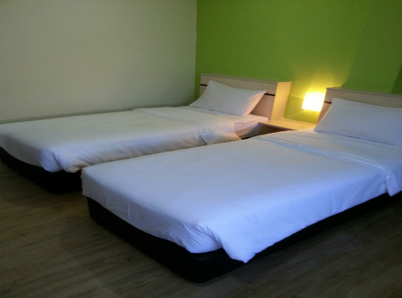 Merlin Hotel Georgetown Penang Studio Twin Room