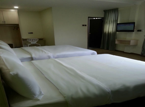 merlin hotel super studio room in penang