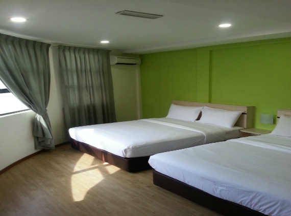 merlin hotel super studio room in penang